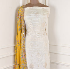 Giraffe Shimmer Cream Unstitched Suit