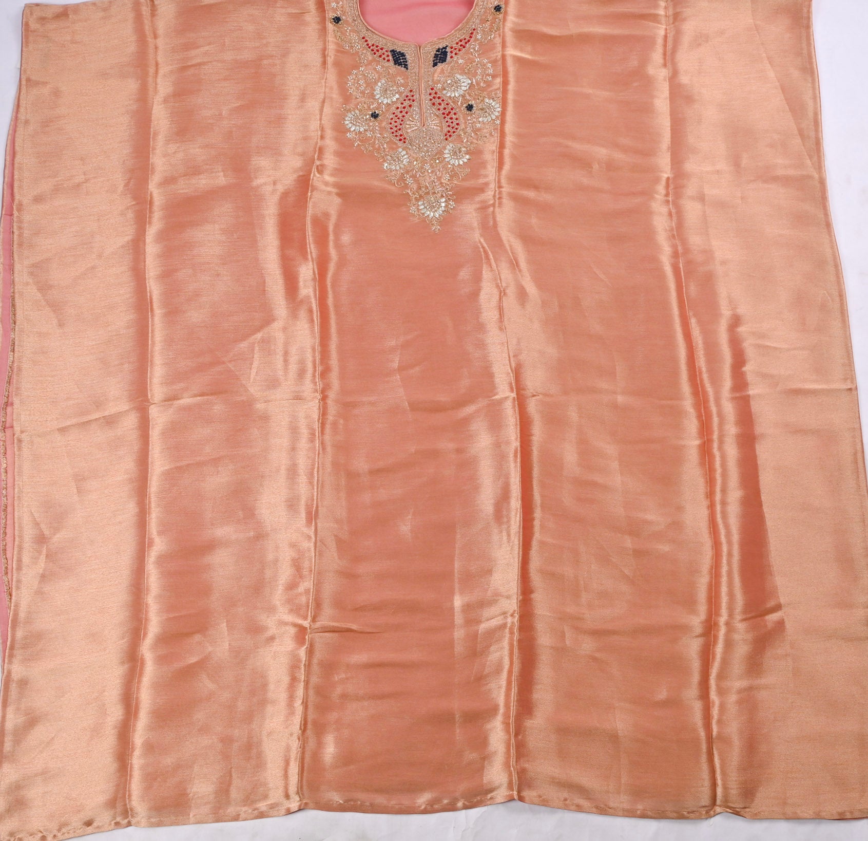 Giraffe Shimmer Golden Unstitched Suit