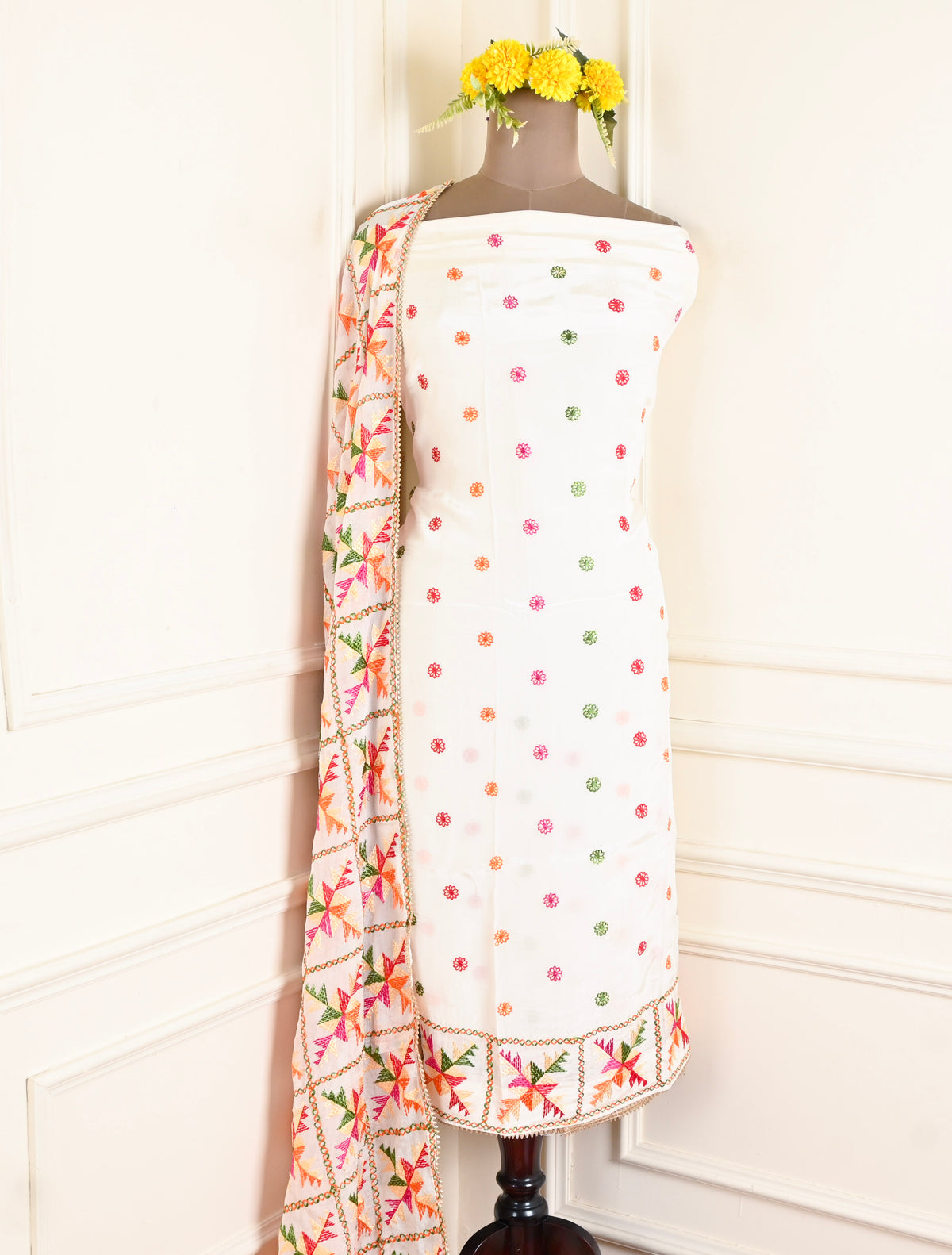 Crepe White Unstitched Suit