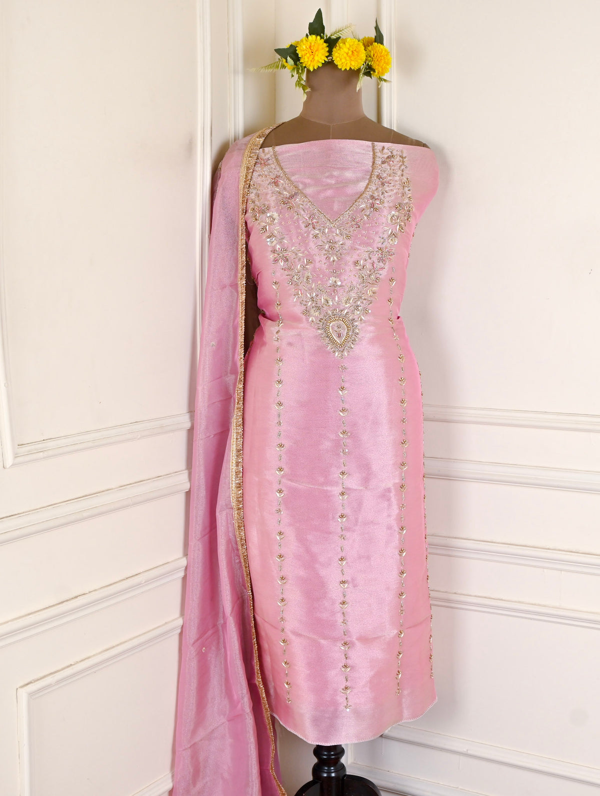 Giraffe Shimmer Pink Unstitched Suit