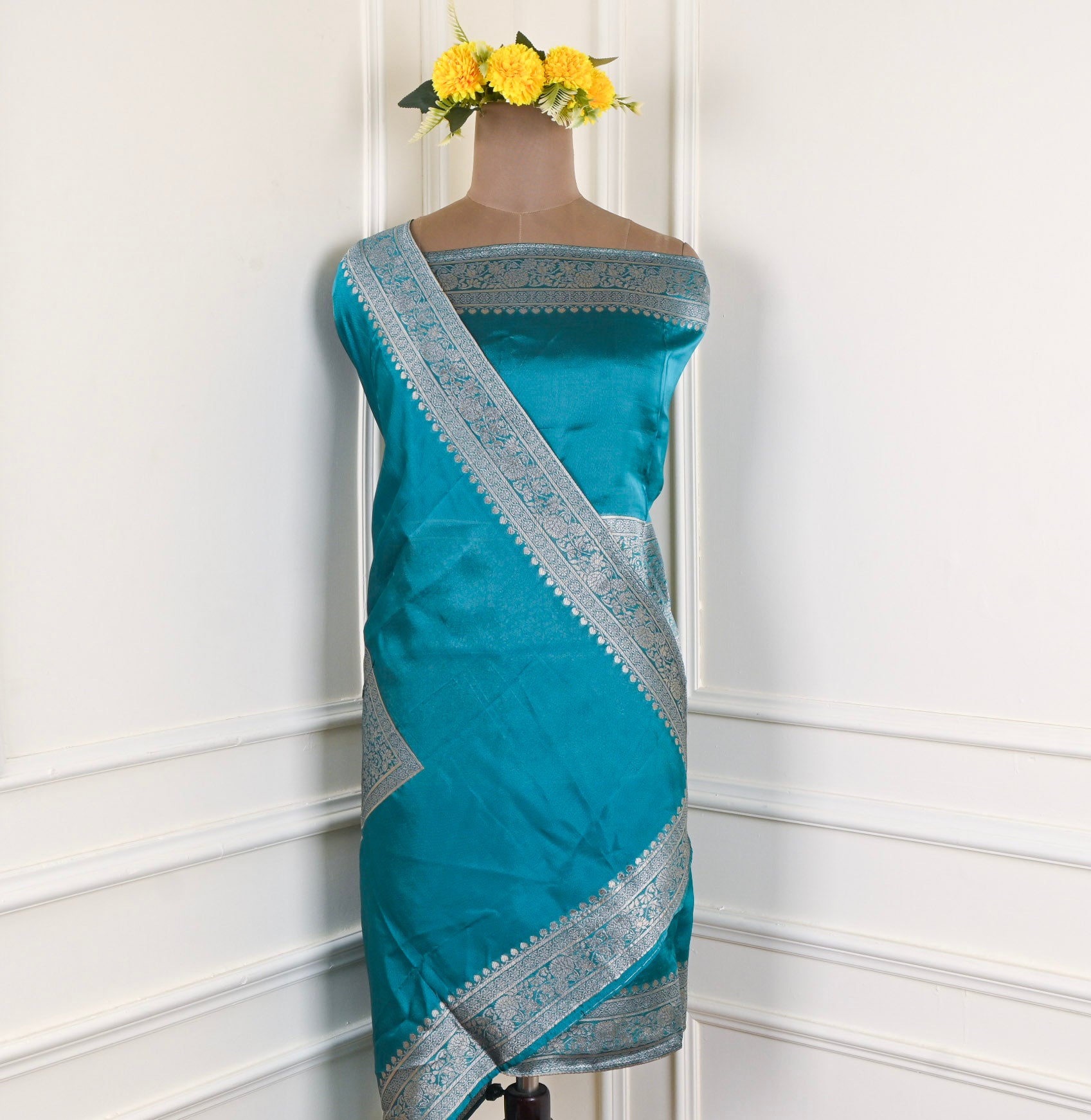 Banarasi Ferozi Unstitched Suit