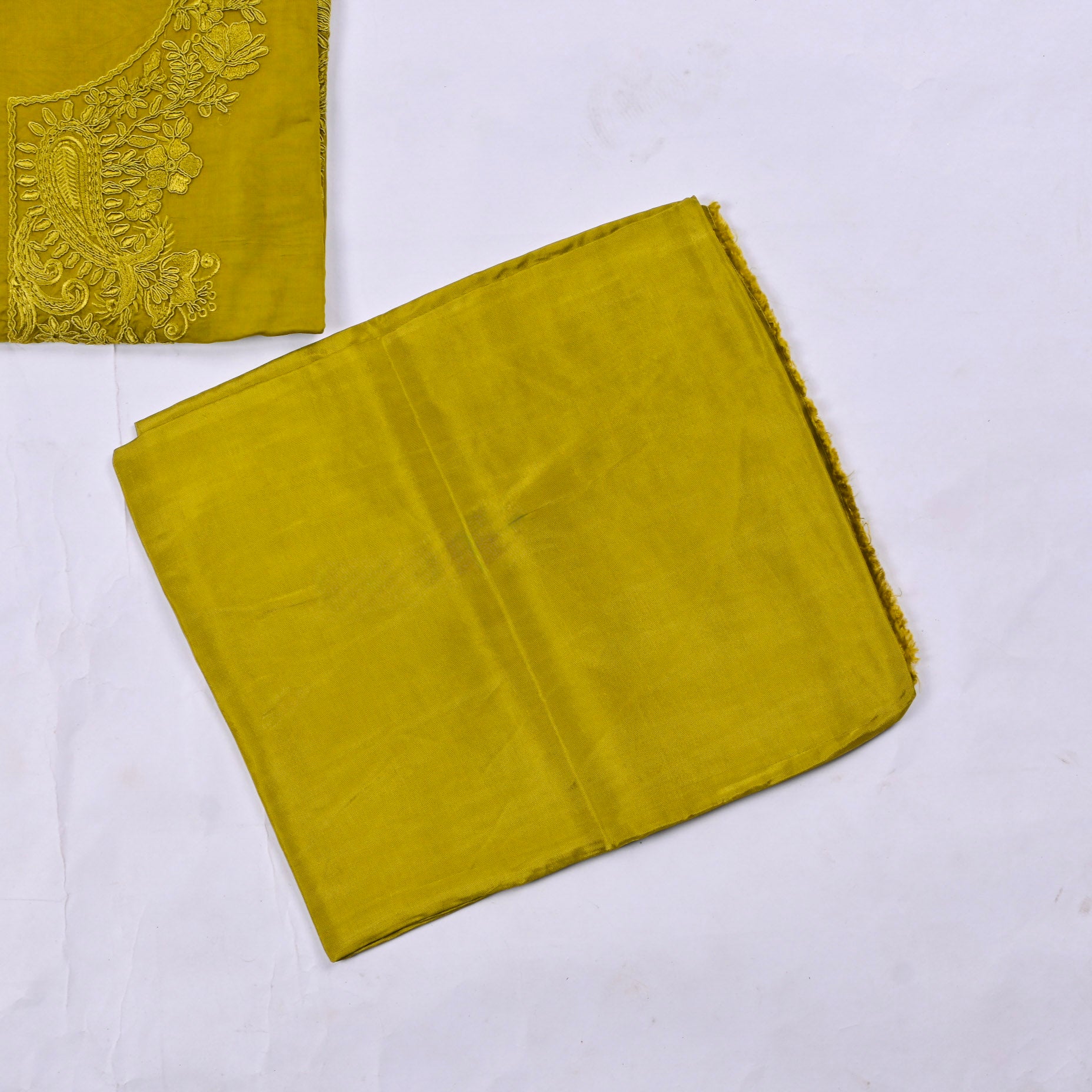 Organza Mehandi Unstitched Suit