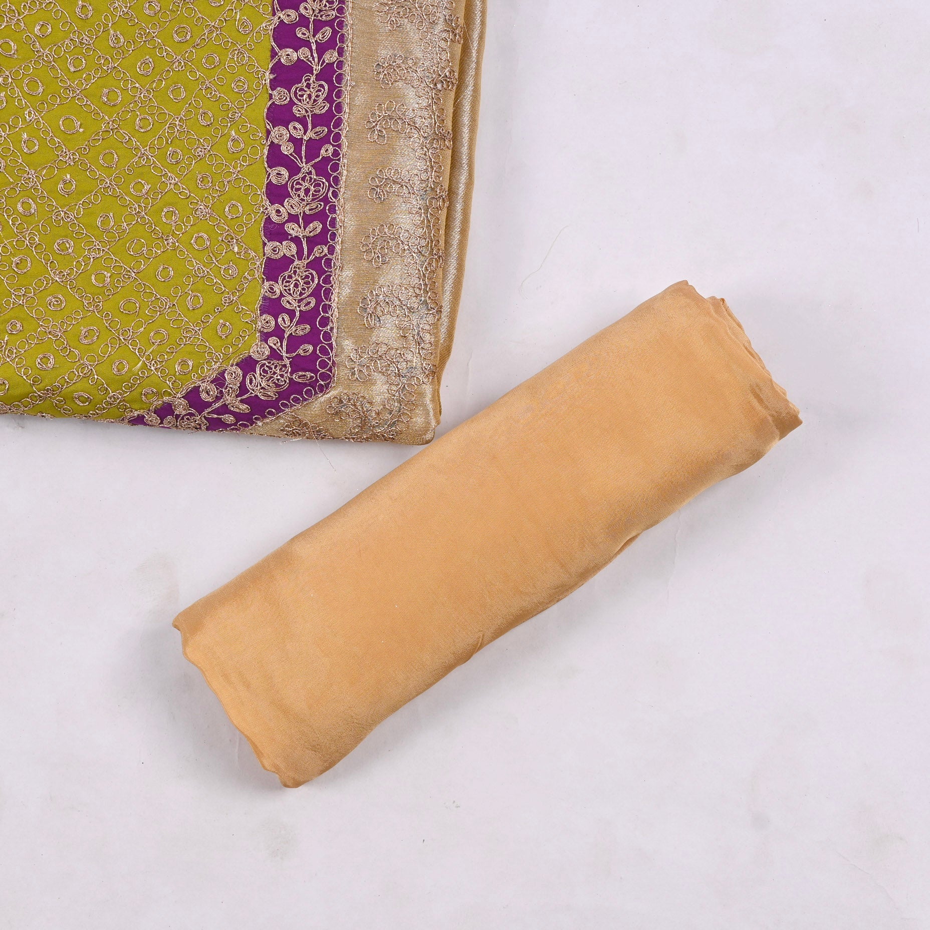 Giraffe Shimmer Yellow Unstitched Suit