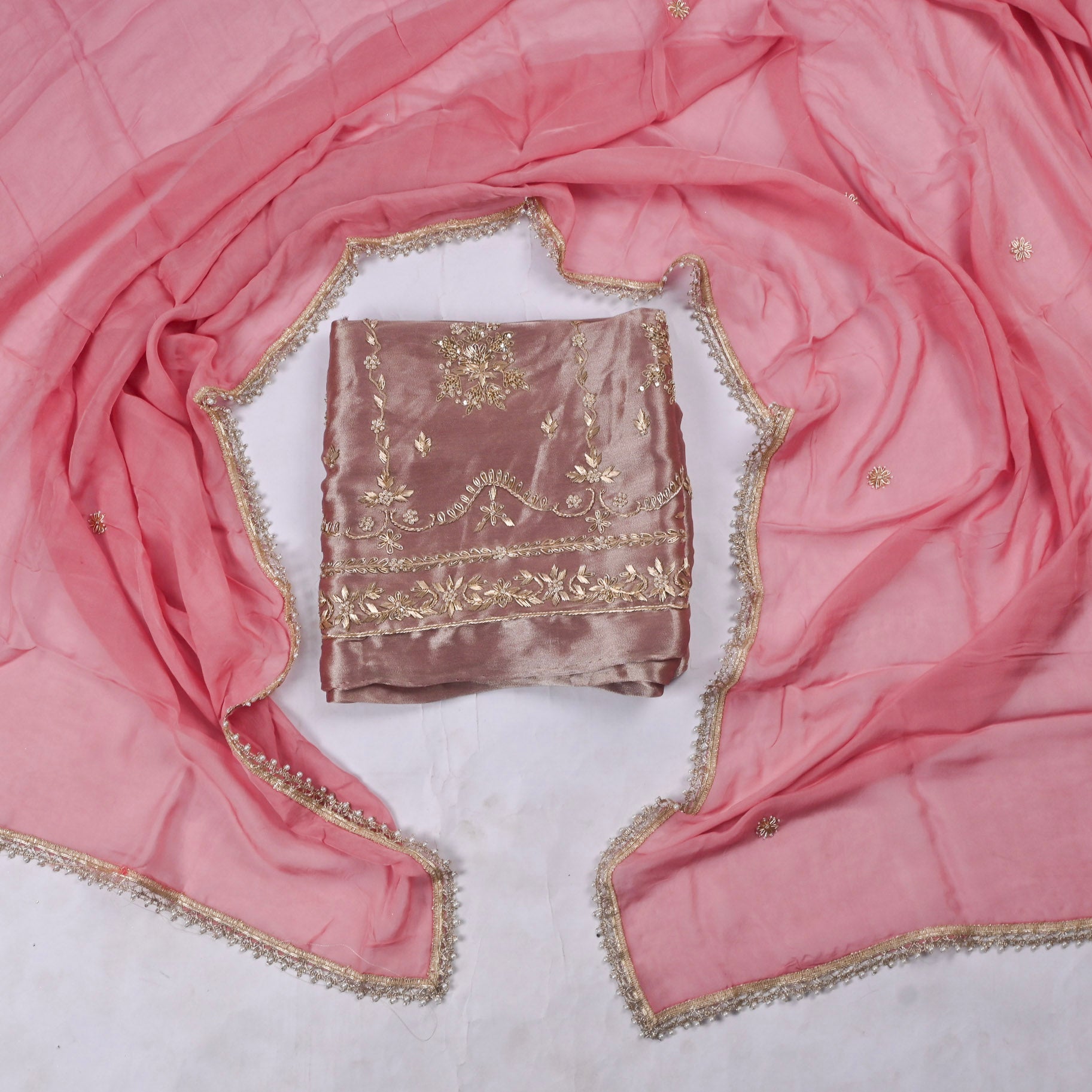Giraffe Shimmer Pink Unstitched Suit