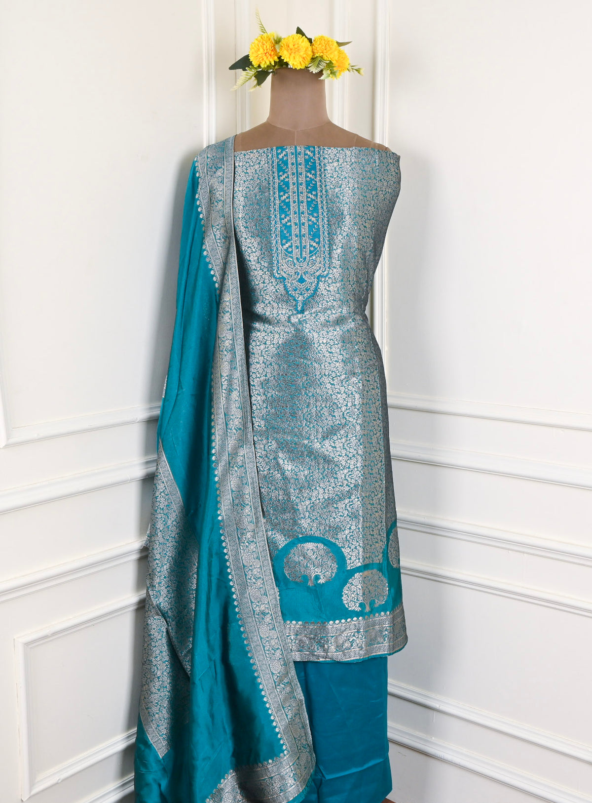 Banarasi Ferozi Unstitched Suit