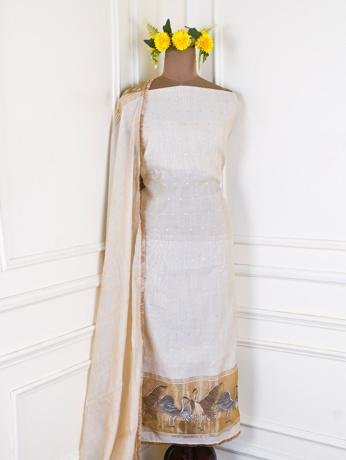 Mul Cotton Off-White Unstitched Suit