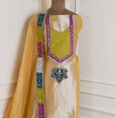 Giraffe Shimmer Yellow Unstitched Suit