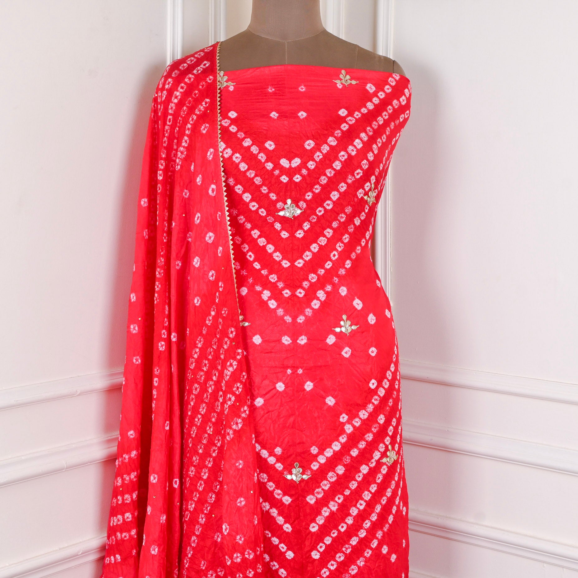 Muslin Red Unstitched Suit