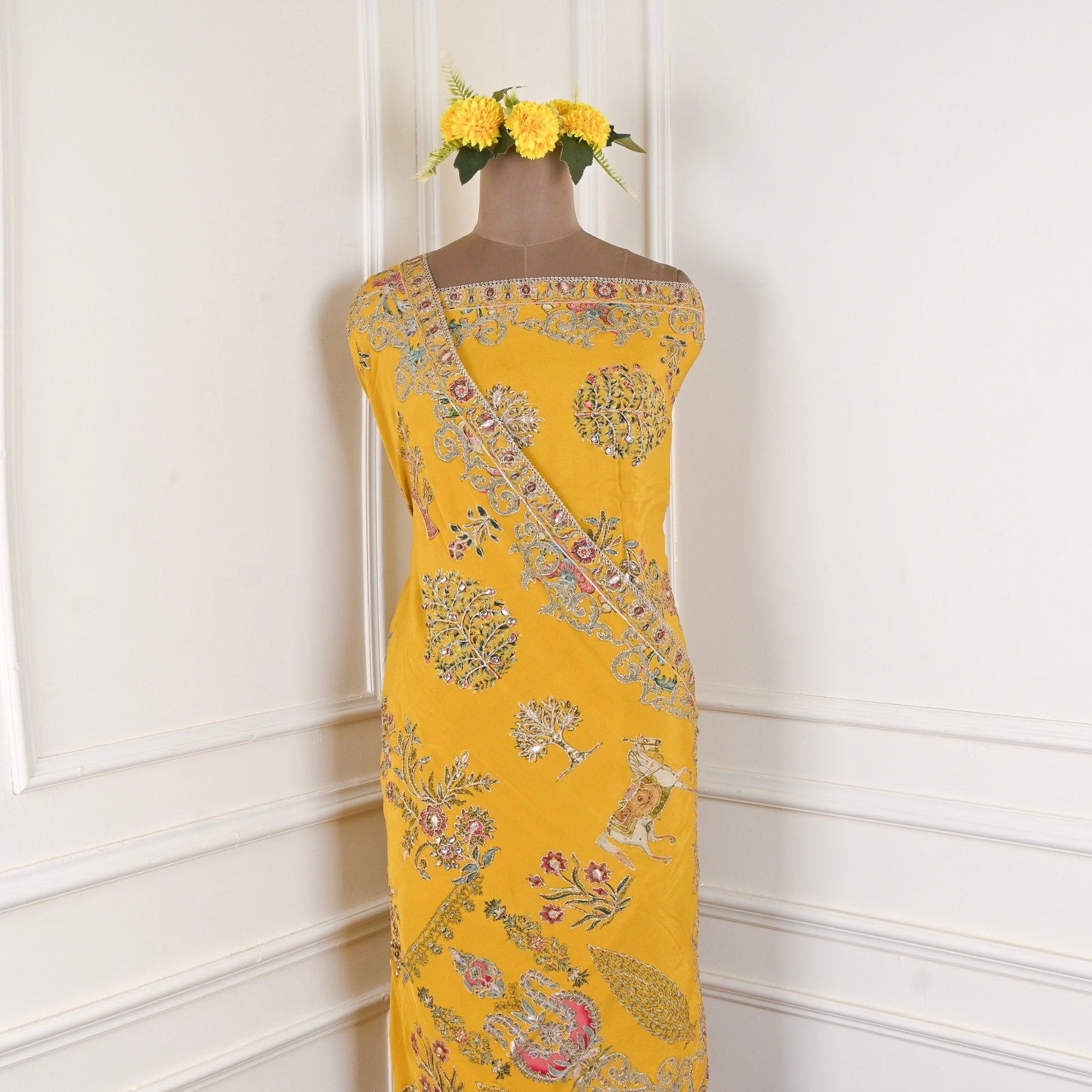 Giraffe Shimmer Cream Unstitched Suit