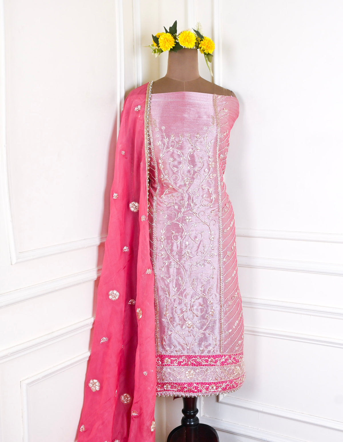 Giraffe Shimmer Pink Unstitched Suit