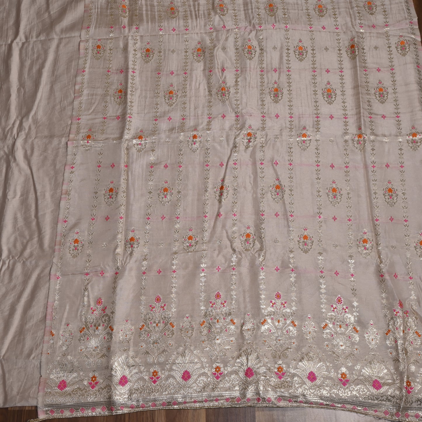 Banarasi off white Unstitched suit