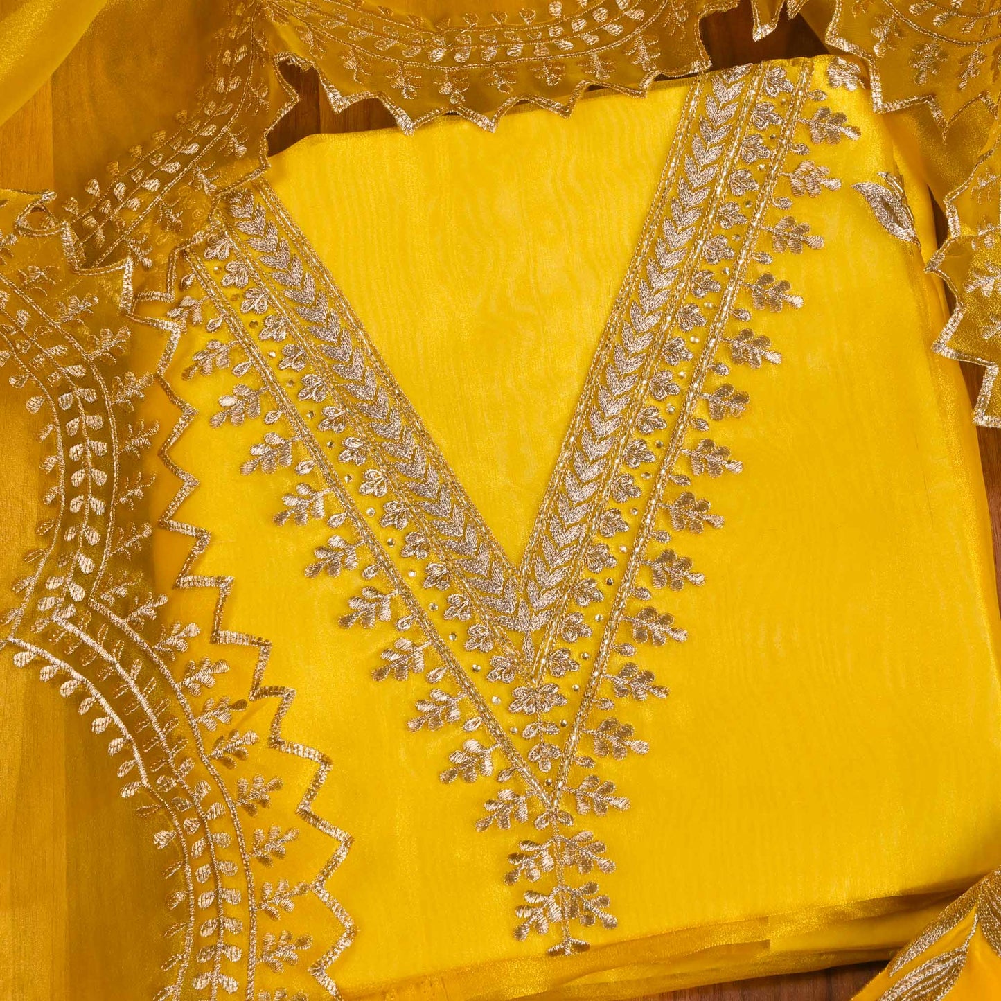 Shimmer Yellow unstitched suit