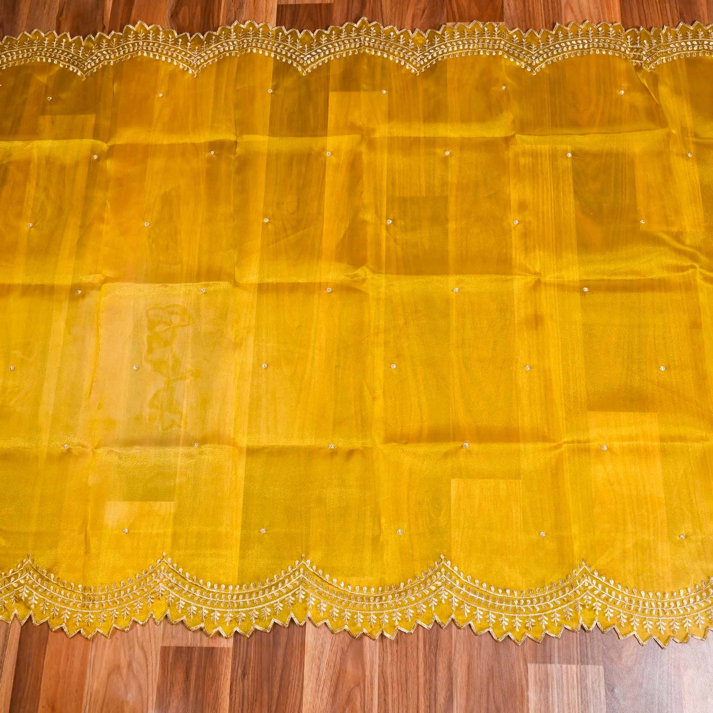 Shimmer Yellow unstitched suit