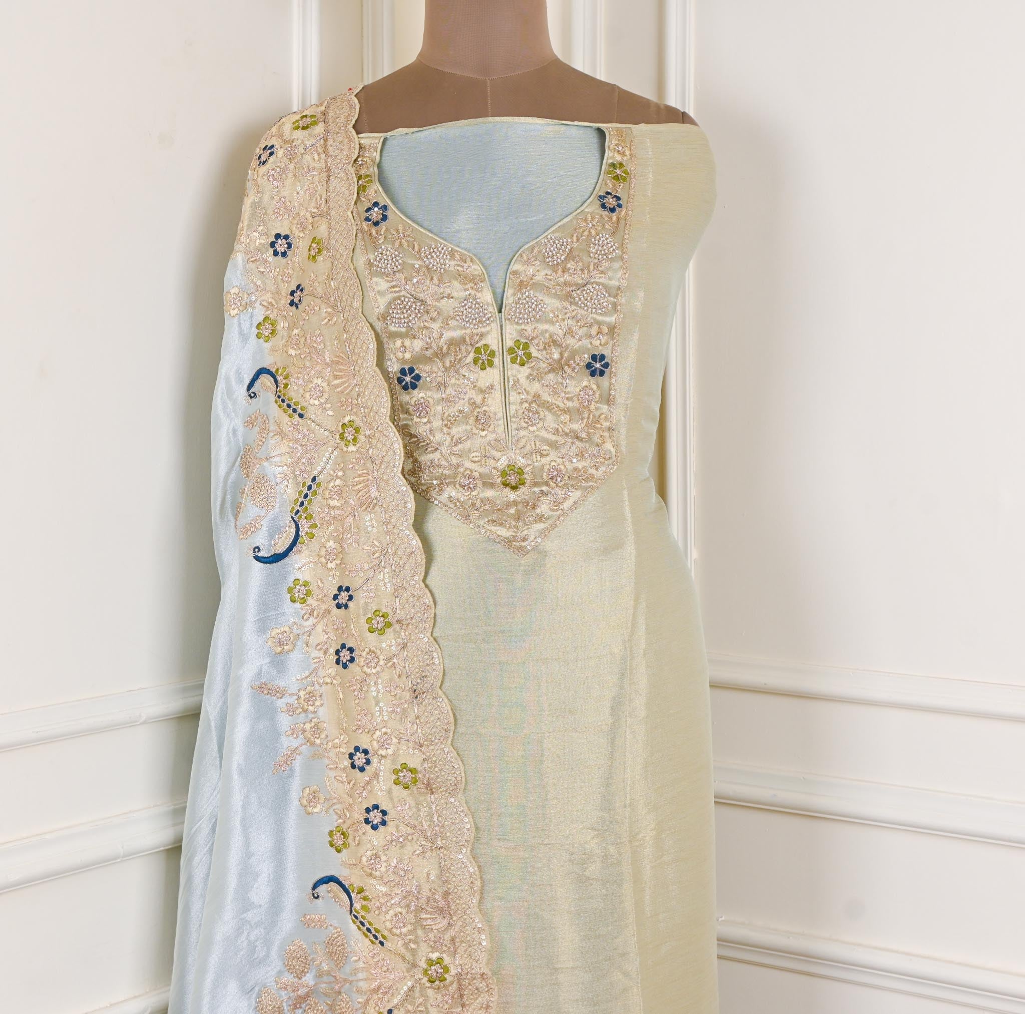 Giraffe Shimmer Beige Unstitched Suit