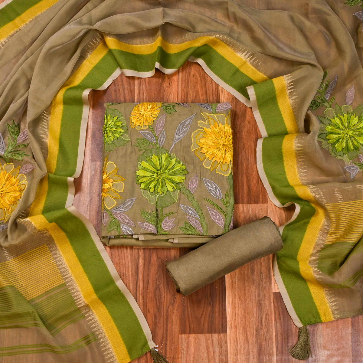 Mul Cotton Green Unstitched Suit